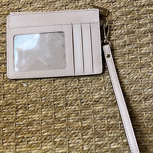 Michael Kors coin purse - Picture 5 of 14